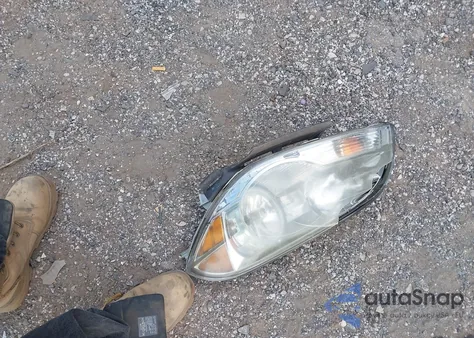 2010 Chevrolet Malibu Ls z USA, uszkodzony, nr VIN 1G1ZB5EB8AF114523